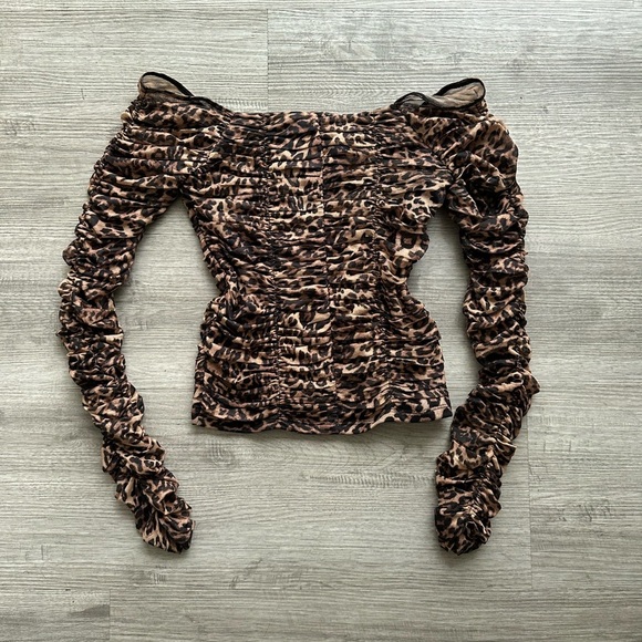 Good American Womens Animal Print Ruched Pullover top Sz S - Picture 2 of 3